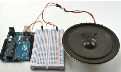 Schematic diagram of the loudspeaker experiment on the Arduino assembly