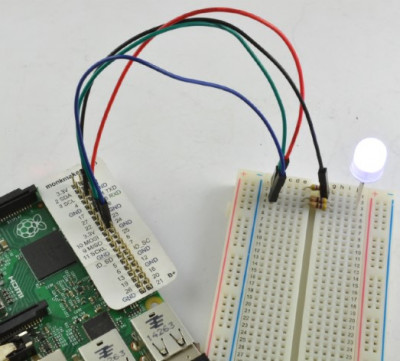 Connecting a breadboard for mixing colors using aspberry Pi
