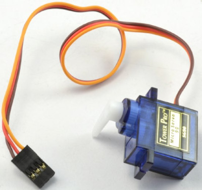 Servomotor and its connector